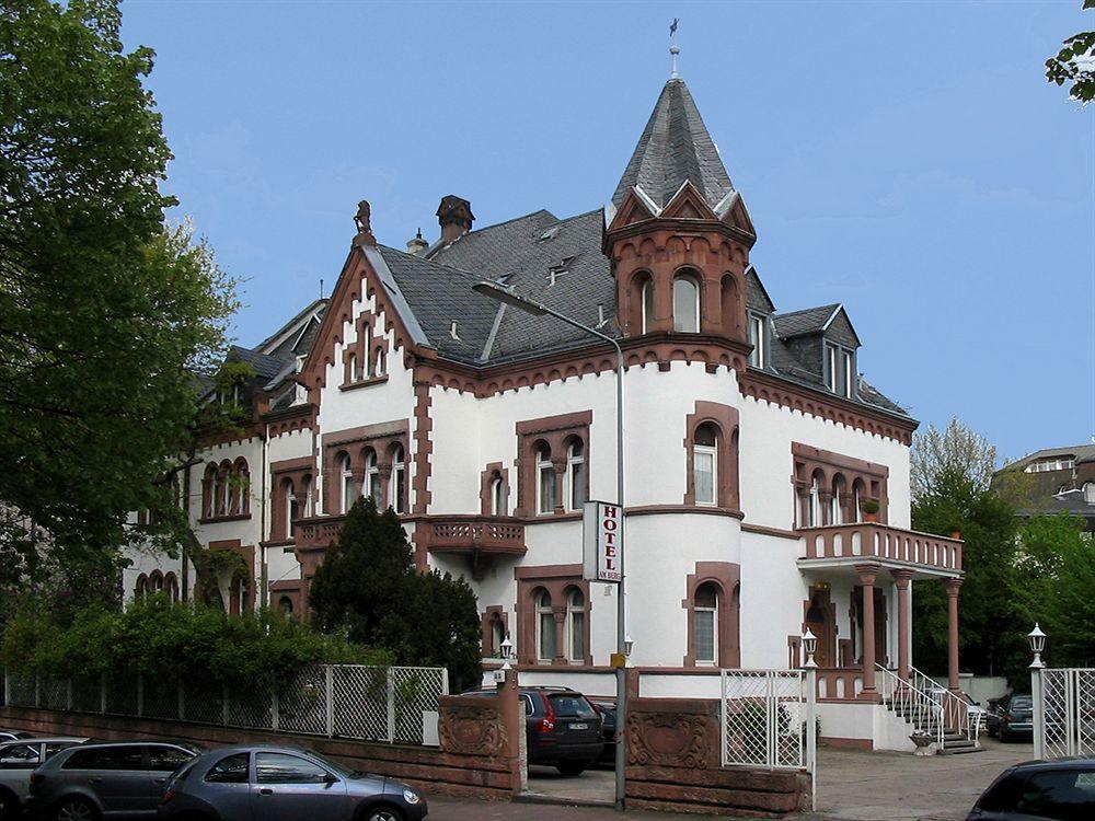 Guest house Am Berg 3*